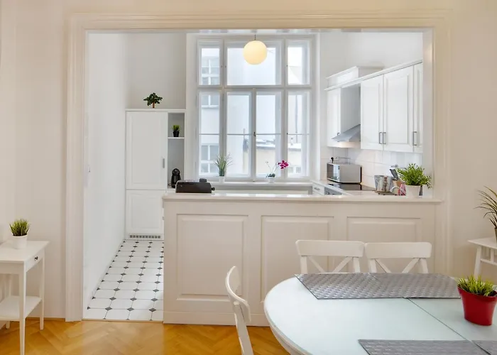 Karlova Old Town Apartment
